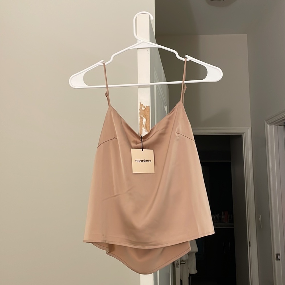 superdown Mischa Cowl Back Top - Picture 9 of 14